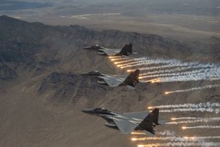 Bude se platit odškodné? Nejdražší omyl na obloze. Padly tři F-15E a účet má být astronomický