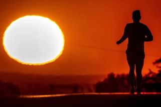 Pokud se k tropickým dnům přidají teplé noci, půjde o životy, říká klimatolog - Seznam Zprávy