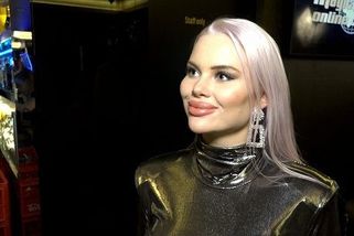 Za rok toho česká Barbie stihla dost: Další plastika obřích prsou, nový nos a napíchaný obličej. Tady je výsledek - Super.cz