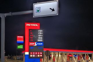 Do Chorvatska teď raději s kanystrem? Velké síti pump došel benzin i nafta