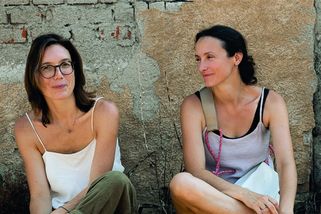 Dělají tašky z airbagů, padáků a lan. „Nechce se nám plýtvat,“ říkají designérky Airbo Bags