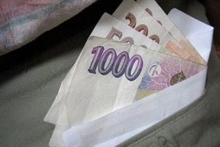 900 000 Čechů, kteří využívají penzijní spoření, přišlo o peníze