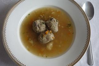 Jak můj tatínek vařil hovězí polévku a skončilo to obrovským průšvihem - Médium.cz