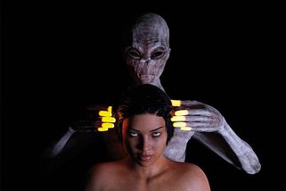 Blízká setkání ženského druhu: 8 žen a jejich svědectví o UFO a mimozemšťanech!