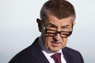 Alibismus, žádný strop jste nevyjednali, pustil se Babiš do Hladíka kvůli povolenkám - Novinky