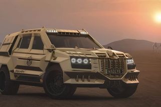 Místo laku pravé zlato a k tomu deštník z krokodýlí kůže – Nový vůz Dartz je pocta Diktátorovi - Garáž.cz