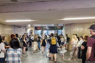 Policejní manévry v obchoďácích v Praze: anonym vyhrožuje bombou - Novinky