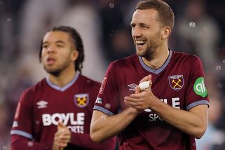 Bláznivé penalty West Hamu! Souček a spol. řádili, postup jim zařídil i troufalý soupeř - Sport.cz