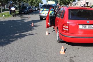 Řidič na Olomoucku otevřel dveře auta přímo před ženou na kole - Novinky