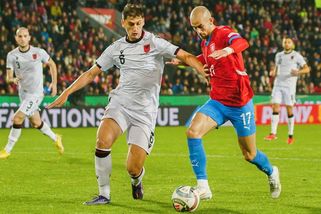 Ženská kecá do fotbalu: Ostudu české repre korunoval uražený Černý. Ať už nejezdí, zuří fanoušci - Médium.cz