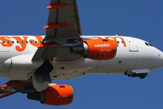 Na letišti ztratil rodiče. Bez letenky pak odletěl do jiné země - Novinky