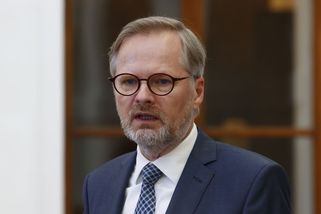 Fiala si i jako premiér udržuje pětinový úvazek na univerzitě - Novinky