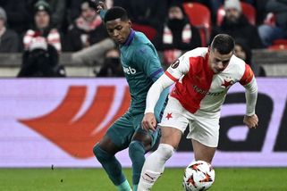 Po chybě Slavie se váleli a zdržovali. Dělá to u nás každý, povzdychl si Holeš - Sport.cz