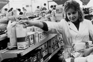 Pamatujete? Pracovní soboty i takzvané Akce Z. Jak se makalo za socialismu? - Proženy.cz