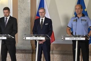 Podezřelý ze žhářského útoku v Praze jednal sám, řekl Rakušan