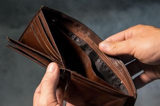 Chudoba (nejen důchodců) v Česku: Podle OECD dat mýtus. Přináším výpočet - Médium.cz