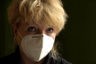 „Chcípni,“ píší ošetřovatelce. Útočí na ni, že nemlčela o šikaně seniorů - Seznam Zprávy