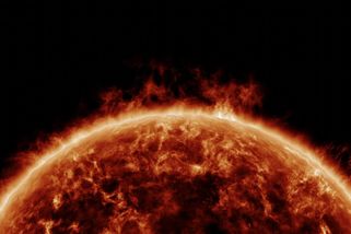 NASA aktuálně sleduje Slunce s obavami. Tohle není běžná sluneční aktivita