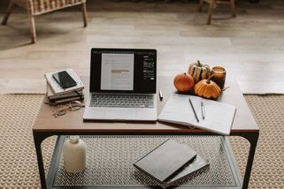 Poradna: Když budu pracovat o rok déle, jak mi stoupne důchod? Vyplatí se mi to?