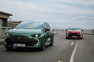 Vyzkoušeli jsme nový Renault Clio, dospěl rozměry i projevem