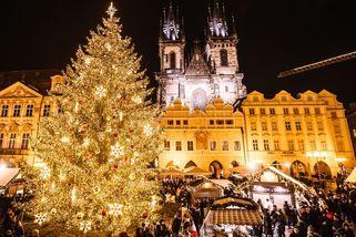 Vánoční trhy 2025: Kde se letos konají a kdy rozsvítí stromy - Seznam Zprávy