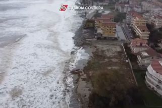 Bouře Harry zdevastovala jih Itálie. Letecké záběry jsou děsivé - Novinky