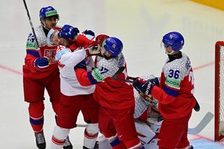 Česko - Dánsko 7:2, SESTŘIH: Pastrňákova genialita, dva Nečasovy góly i trefa náhradníka. Hokejisté smetli Dány - Sport.cz
