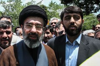 O novém vůdci Íránu je už prý jasno, režim se to ale bojí oznámit - Seznam Zprávy