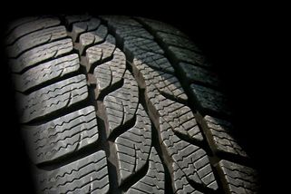 „Povinné“ zimní pneumatiky znovu: Skutečně je potřebujete? - Garáž.cz