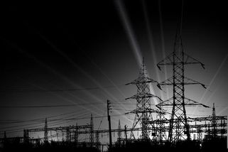 Ropa dražší o 60 procent, plyn o 100. Evropa vybrala lék na krizi