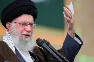 Ajatolláh měl na rukou krev, hájí jeho zabití izraelský velvyslanec v Česku - Seznam Zprávy