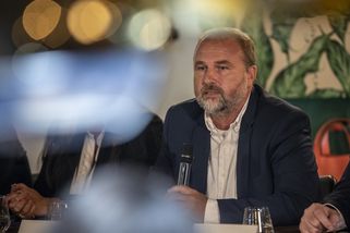 Jsem proti rušení poplatků, ujišťuje šéf zpráv ČT Mrzena. Kontakty s politiky nekomentuje