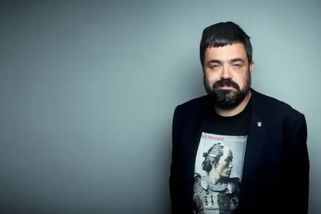 V hospodě by to prošlo, na sítích ne. Novotný se musí omluvit Okamurovi za „velmi tvrdé“ vulgarity - Echo24.cz