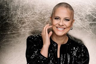 S rakovinou bojující Laďka Něrgešová se poprvé ukázala bez paruky! Kvůli léčbě potřebuji holou hlavu, řekla