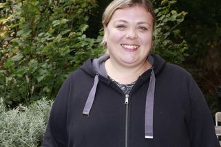 S kým žije Lucie Polišenská z Polabí: Roman dřív pracoval jako osvětlovač v divadle, teď mají statek - Médium.cz