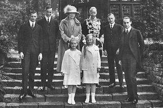 Princezna s Downovým syndromem: Tak trochu jiná dědička, kterou neschovávali před okolním světem - Médium.cz