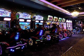 Vzpomínka na devadesátky? Arkádové hry znovu ožívají, lákají nejen v centru Prahy - Novinky