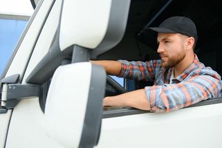 Firmám zoufale chybí řidiči kamionů - Novinky