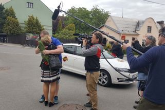 Policista z Výměny manželek se během natáčení oběsil. Může za to režisér pořadu, rozhodl soud