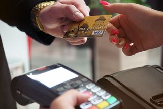 Opravdová svoboda je platba v hotovosti. Karty jsou jen pohodlné - Médium.cz