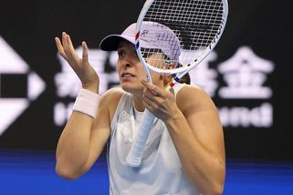 Kolaps světové dvojky. Nemám slov, soukal ze sebe komentátor. Otevírá se šance pro Noskovou - Sport.cz