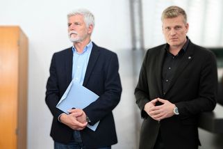 Turek se vysmál Pavlovi za zveřejnění zpráv od Macinky. Je nevychovaný a přecitlivělý, rýpe do prezidenta