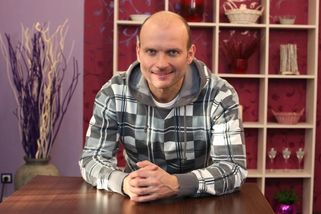 Vlasta | Dalibor Gondík oznámil manželce, že je homosexuál. „Já vím,“ odpověděla mu s klidem