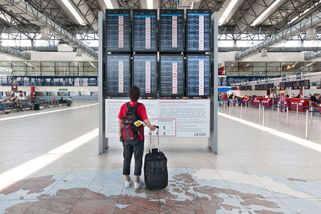 MF zastavilo prodej podílu v odbavovací společnosti handlingu pražského letiště - Seznam Zprávy