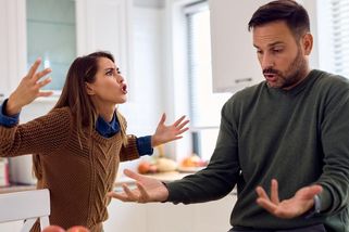 Proč na vás žena křičí? Nejspíš je zoufalá. Zklidněte situaci a zařiďte, aby se neopakovala - Novinky