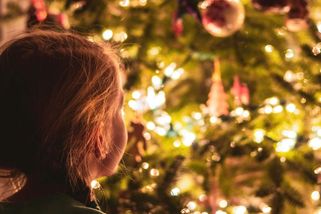 Jako česká babička totálně selžu. Žádný Ježíšek a žádné taneční - Médium.cz