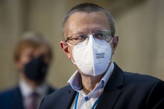 Dušek: Omikron za měsíc ovládne ČR - Novinky