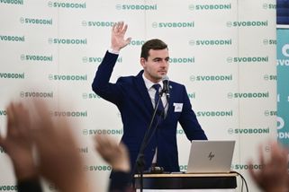 Prezident možná přijde o pravomoc pověřovat a odvolávat vedoucí stálých misí | ČeskéNoviny.cz