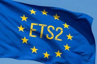 ETS2 zdražuje nad 70 eur. Nová zelená daň od roku 2028 prodraží Čechům paliva i vytápění