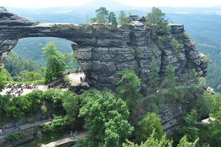 Trampy v Hřensku měl zabít kulový blesk. Ten ale neumí svazovat nohy a zahrabat těla - Česko živě - Články na Seznamu